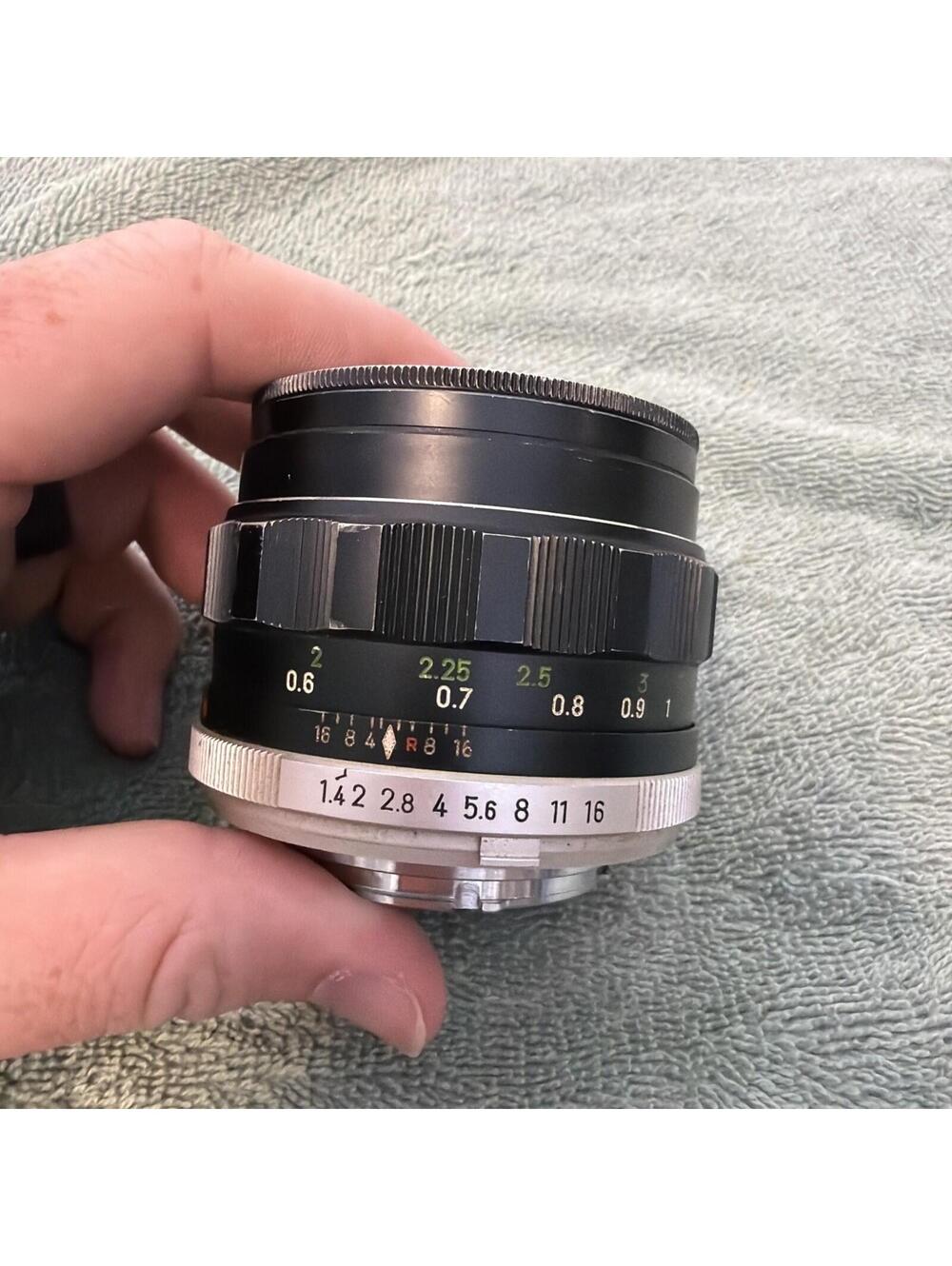 Minolta MC Rokkor-PF 58mm F1.4 Standard MF Lens / Good Working Condition. Caps - Picture 5 of 5
